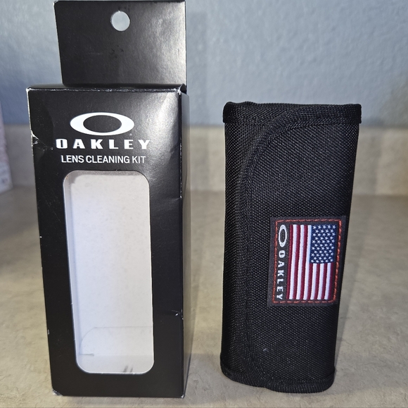 Oakley Corridor Sapphire Stonewash Sunglasses 0009248 Cleaning Kit Included - Picture 14 of 14